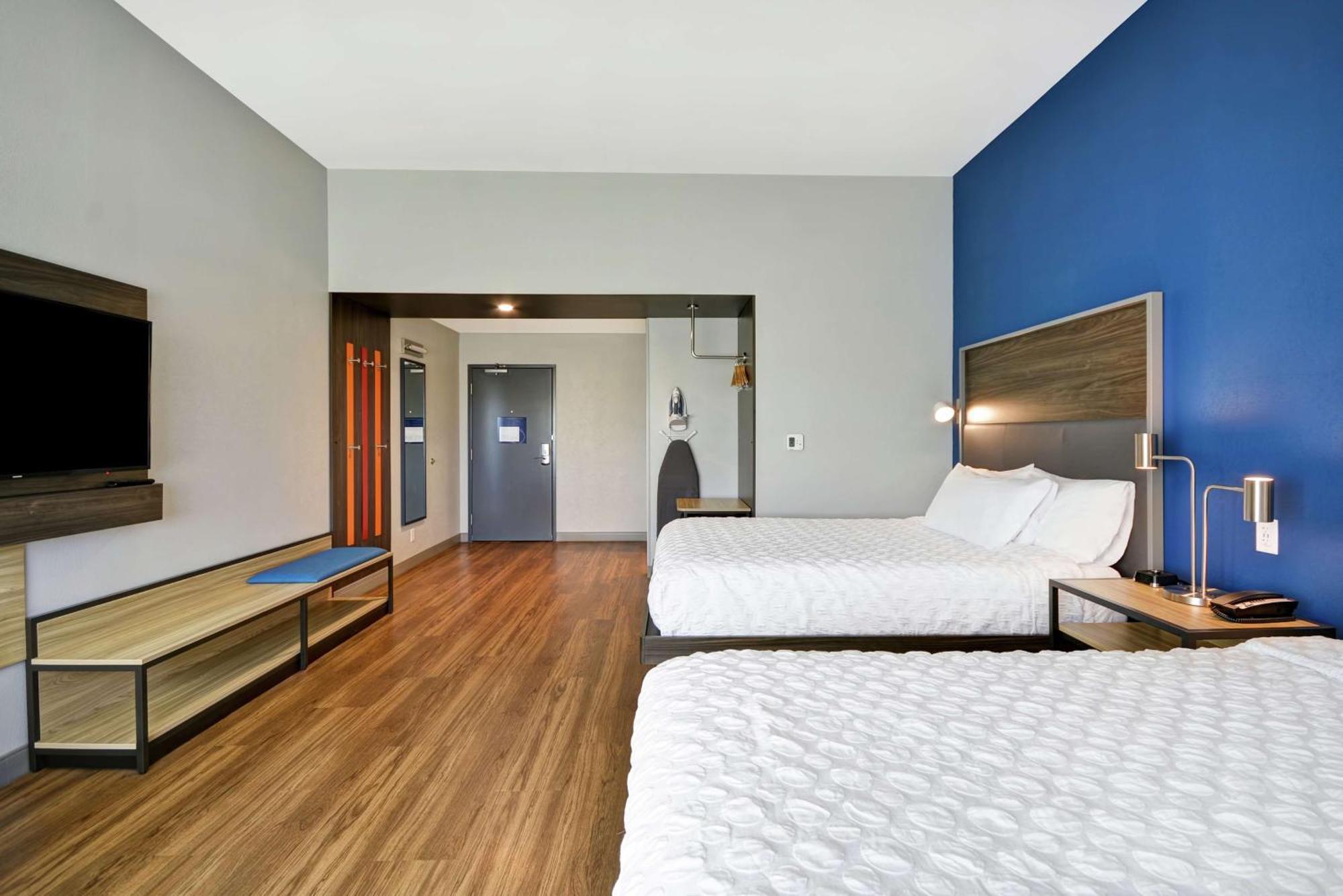 Tru By Hilton Huber Heights Dayton Hotel Bagian luar foto