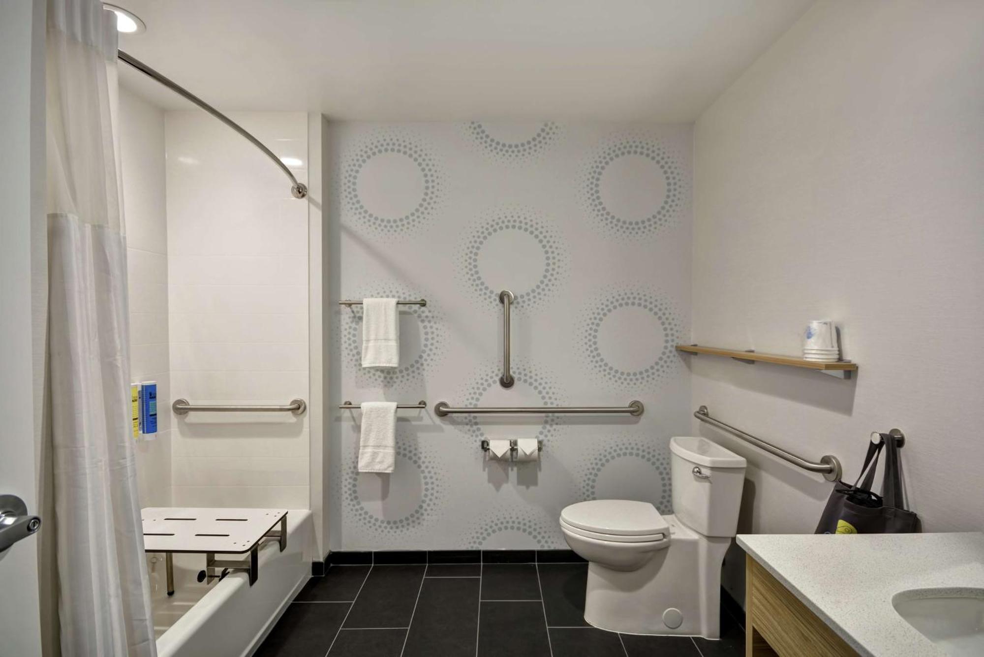 Tru By Hilton Huber Heights Dayton Hotel Bagian luar foto